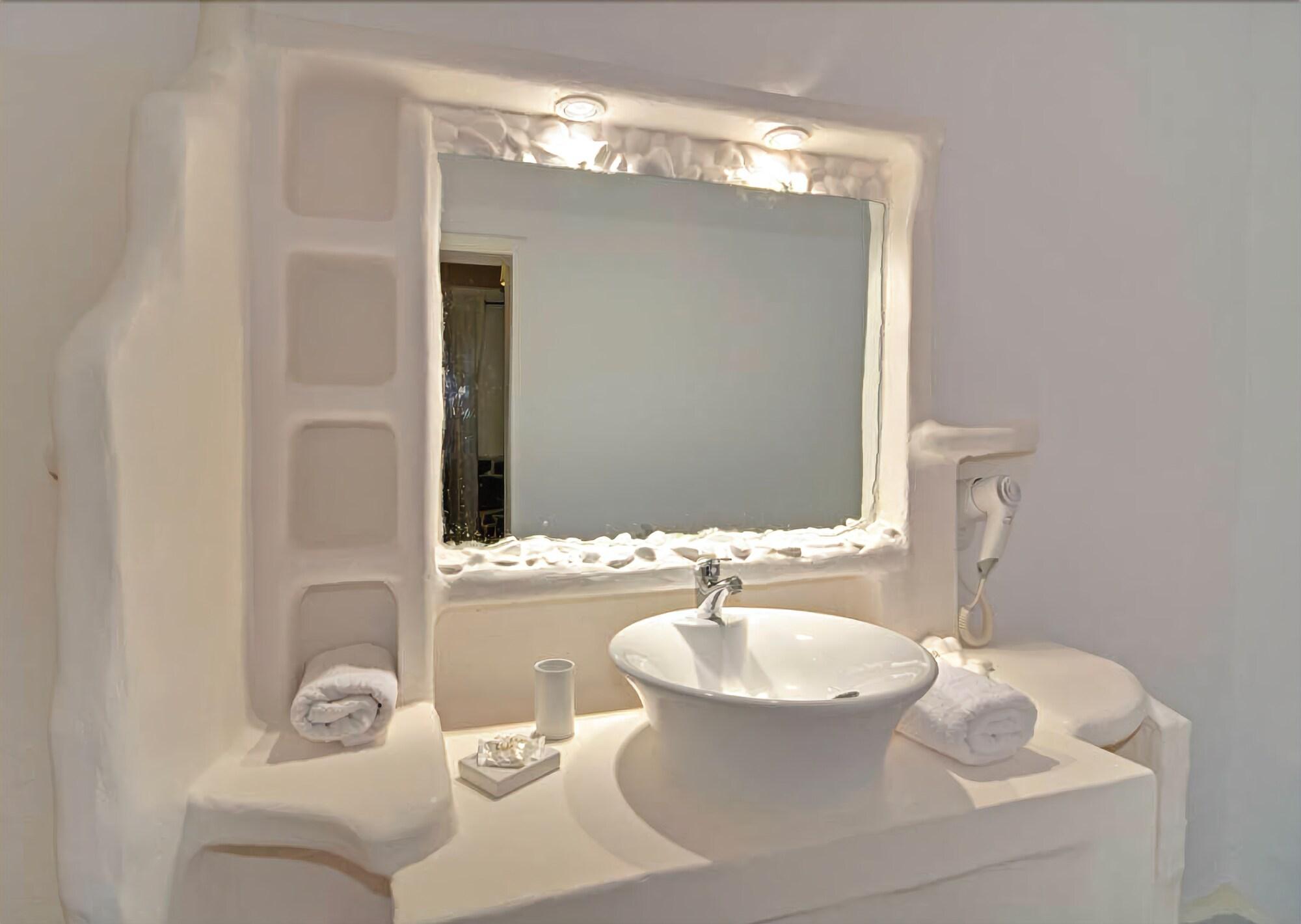 Hotel Adamas Bagian luar foto