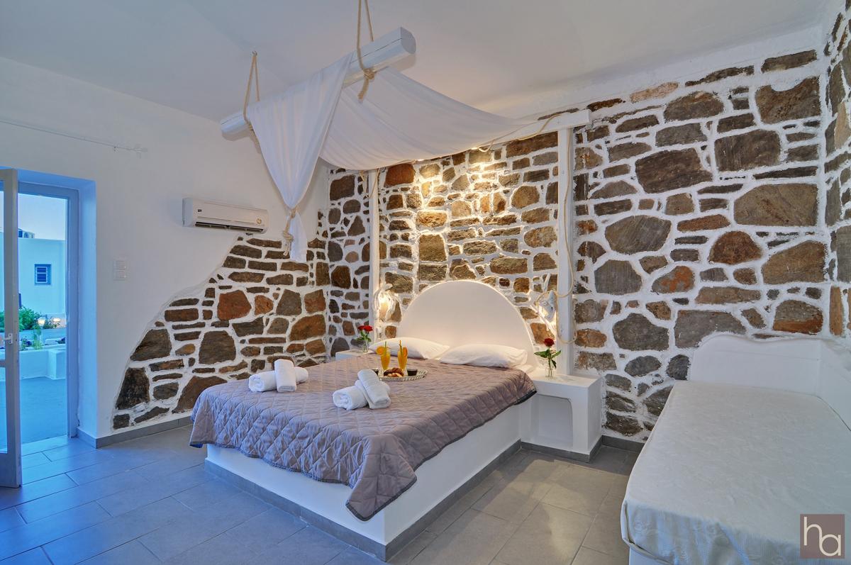 Hotel Adamas Bagian luar foto